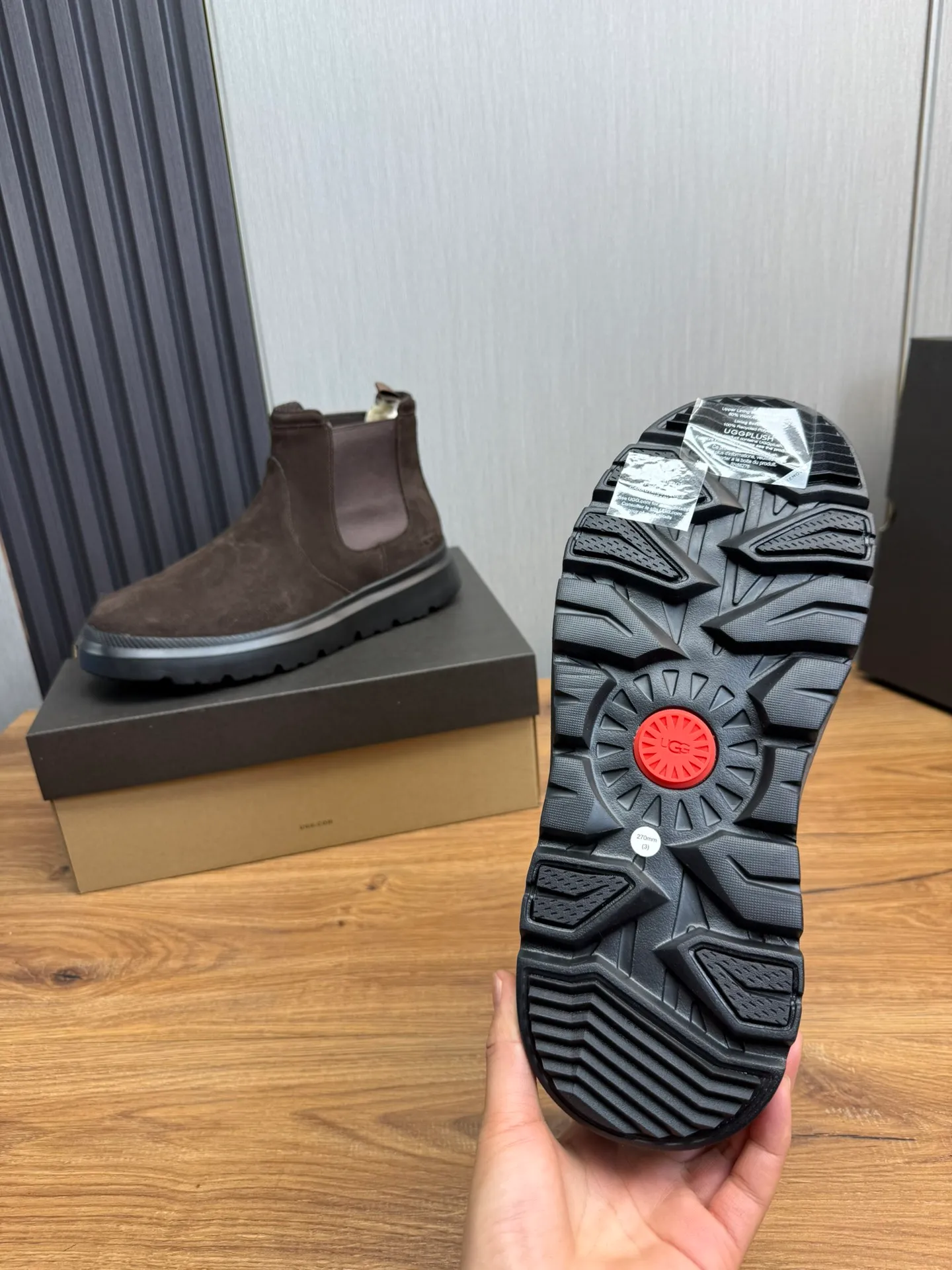 Men's shoes 💰480💰 [UGG] Hot winter warm boots 🐑Purely hand-stitched! Simple and stylish design, frosted cowhide➕Comfortable and warm wool➕UGG original outsole‼ ️Soft and comfortable to wear, good warmth retention, and excellent foot feel. Regular size 41-47